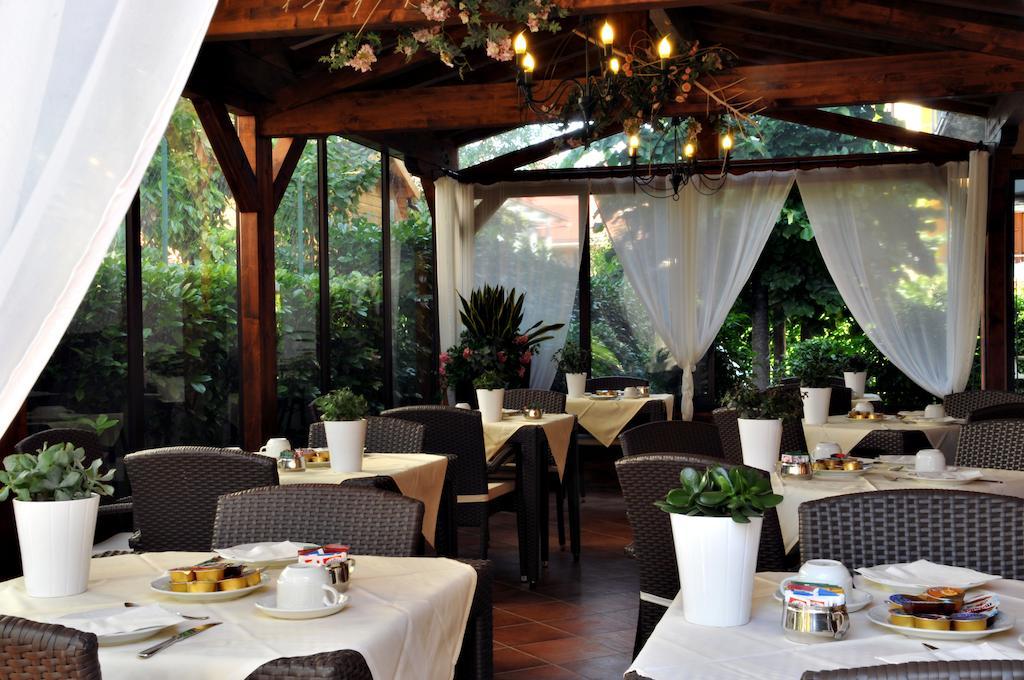 Hotel Ferro Di Cavallo Pavullo nel Frignano Habitación foto